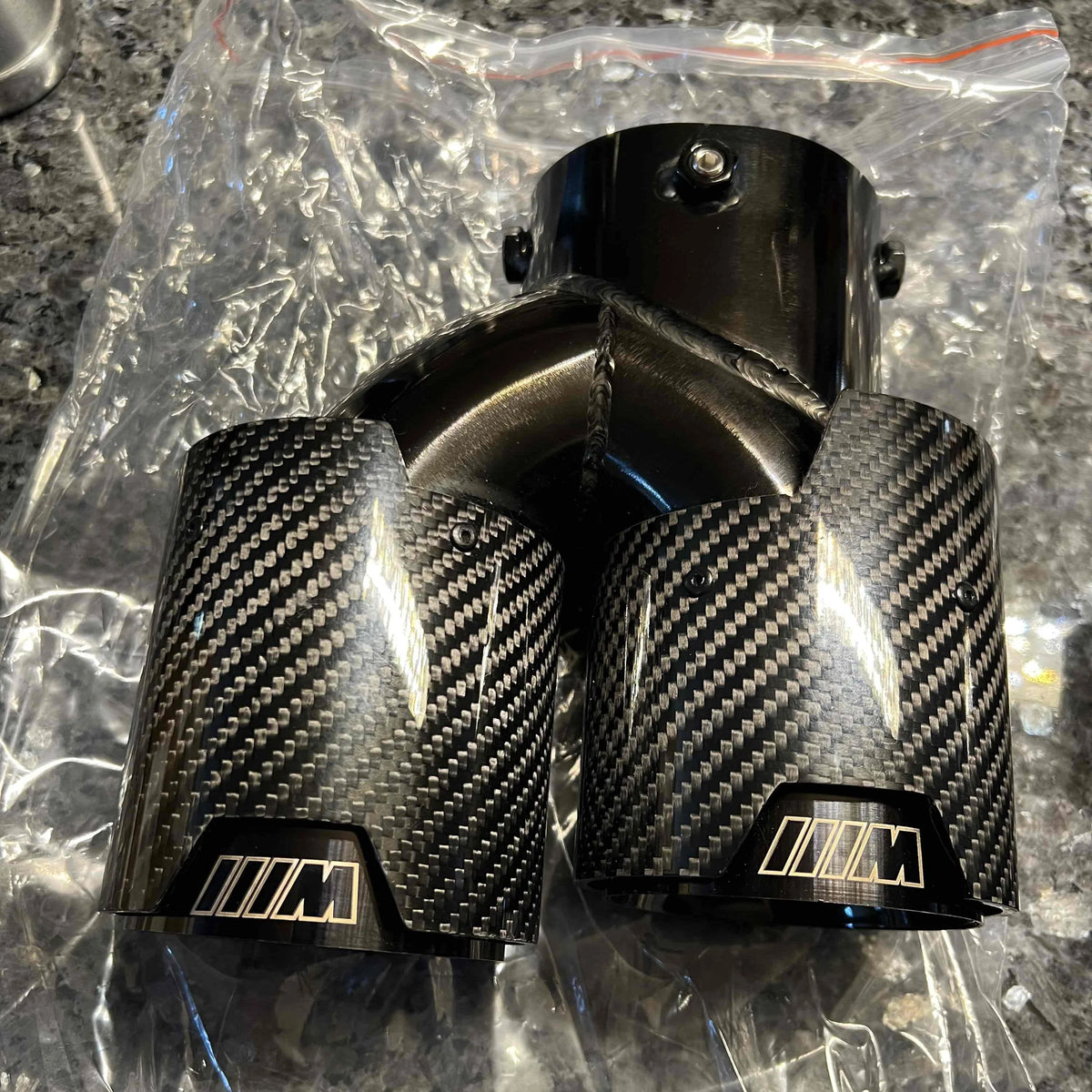 US Stock Exhaust Tips M240 330 M340 M440 M Performance Style Carbon Fiber/Titanium Alloy Exhaust Dual-Tips Muffler for BMW
